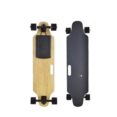 China Hot Selling Youth Electric Skateboard Battery 30 M/H Electric Skateboard Do Electric Skateboard for sale