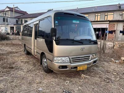 China Used Toyota Coaster Bus 30 Gasoline Fuel Mini Bus 3RZ Front Engine 2nd Hand Mini Bus zu verkaufen