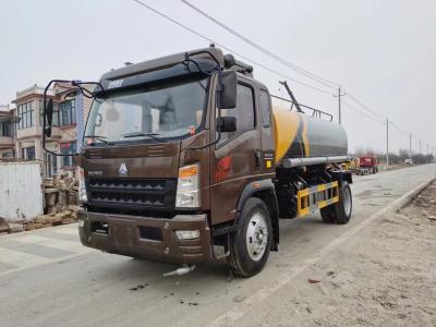 China HOWO-Berieselungsanlagen-Wassertanker 100000L Cummins Engine 170hp 7.3*2.3*2.7m zu verkaufen