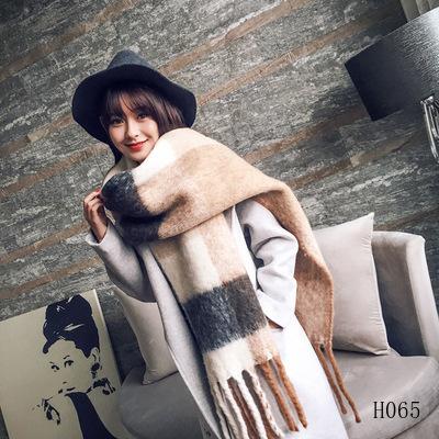 China Autumn and winter long women's warm thick fringed scarf new color matching for sale