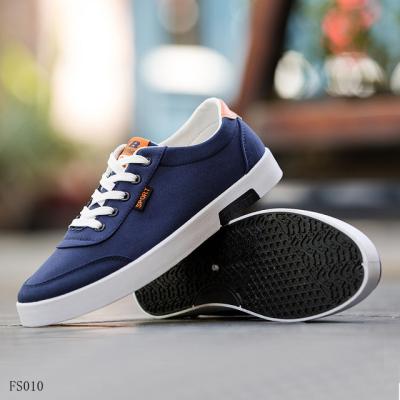 China Fashion Design Canvas Anti-slippery Shoes Men Cool Canvas Sneaker for sale