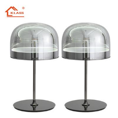 China Modern cosmetic table lamp reading lamp KLASS nail light acrylic desk lamp led good price for sale