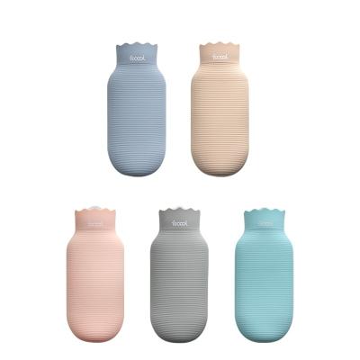 China Body Warmer Mini Portable Water Injection Bag Hand Silicone Heating Hot Water Bottle for sale