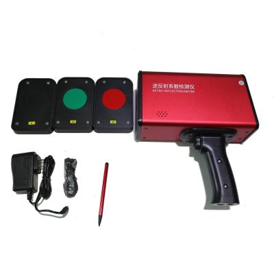 China DC 8.4V 220mm × 250mm × 80mm Sign Retroreflectometer for sale