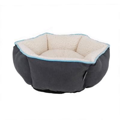 China Travel Yangyangpet Good Selling Comfortable Hexagon Dog Bed for sale