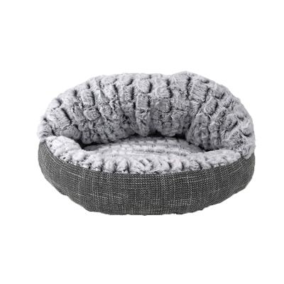 China Yangyangpet Sustainable Plant Fluffy Fuax Fur Beds For Small Cats Furniture for sale