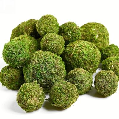 Cina Colore personalizzato Diy Faux Green Balls Artificiale Decorative Moss Balls per la casa Decorazione del tavolo in vendita