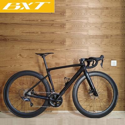 China Carbon Fiber Speed ​​Road Bike 700C Carbon Fiber Disc Brake 140mm Overhead Systeem Shaping 2*11Speed ​​Shimano R7000 Gearbox Raw Material Hot Selling for sale