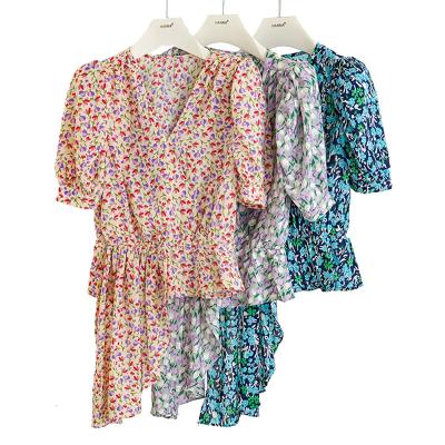 China 2022 Unique Irregular Floral V-Neck Polyester Chiffon Shirt Unique Print Sleeve Print Office Ladies Office Women Breathable Short Blouse Tops for sale