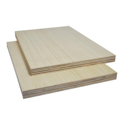 China BB/CC Modern Grade Engineered Wood Veneered EV Laminated Plywood For Cabinet for sale