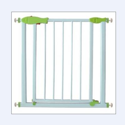 China Double Lock Plastic Babies Safety Gates for Children , Auto Close And Open for sale