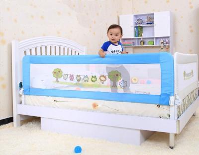 Cina Il letto di bambino sicuro recinta la progettazione adorabile del fumetto di 150CM con rete tessuta in vendita