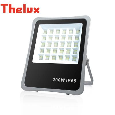 China Long Waterproof Slim Outdoor Garden Range Sport Field 100w Smart Solar Led Flood Lights ip65 for sale