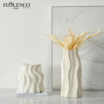 China High Grade Modern Interior Decorations Nordic Home Decoration Pieces Curves Vases For Home Decor Hand Made for sale