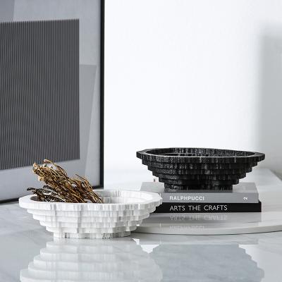 China Viable Modern Minimalist Decorative Resin Ornaments Black And White Fruit Dish Resin Bowl For Living Room Decorums for sale