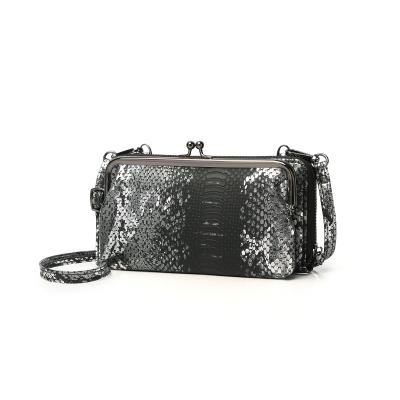 China PU Women's Purse 2022 Women's Leopard Pattern Mobile Phone Bag Shoulder Bag Coin Wallet for sale