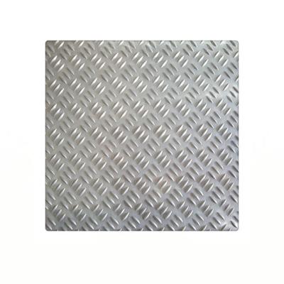 China 2mm Decoratief Roestvrij staalblad Ss304 Diamond Sheet Metal Te koop