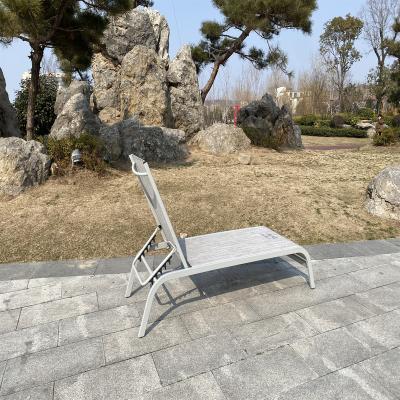 China Modern Durable Using Low Price Outdoor Comfortable Garden Furniture Reclining Chair for sale