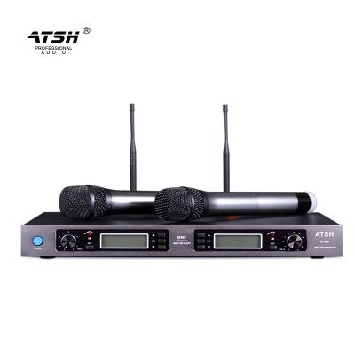 China Wholesale professional ktv stereo performance china factory microphone amplifier family karaoke wireless microphone for sale