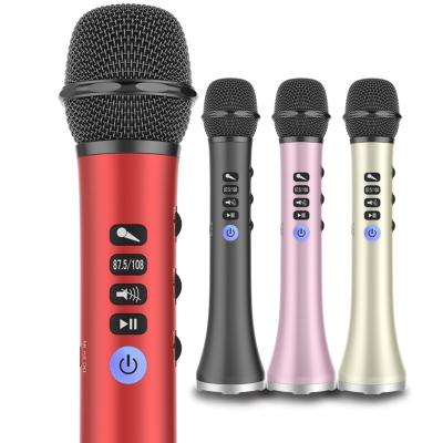 China Handheld Wireless Microphone Dewant L-698 15W Karaoke Microphone With FM Radio Transmitter for sale