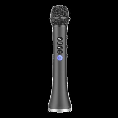 Cina About 10 meters 15W Karaoke FM Portable Wireless Microphone Transmitter in vendita