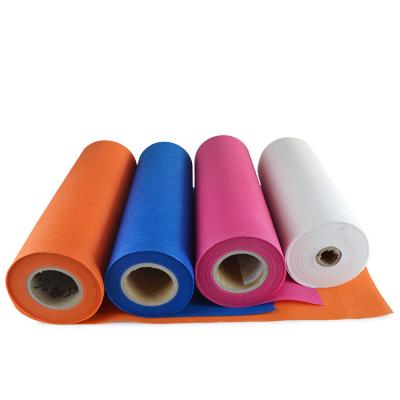 China Waterproof Spunbond PP Clothing PP Fabric PP Nonwoven Material For Bags for sale