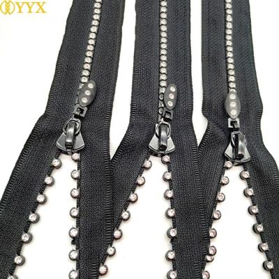 China Plastic Resin Workable Stuffy Zipper 5# Garment Garment\Decorative Nylon Jeans\DIY Garment\Bags\Overlay Black Automatic Lock for sale