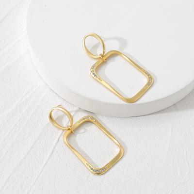 China Vintage Fashion Wholesale Fine Jewelry Circle Drop Crystal Earrings For Women Gold Plated Geometry Earrings for sale