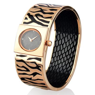 China Women ; Ldies Watches With Bracelets Sexy Tiger Wide Pattern Color Enamel Custom Watch For Women Gift for sale