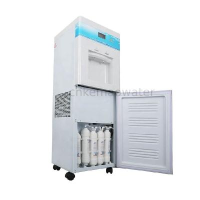 China Outdoor Free Standing Type 30L Air Water Generators Water Atmospheric Air Water Generators for sale