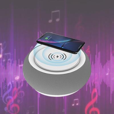 China Wireless charger for mobile phone 2 in 1 indoor and outdoor blue box speaker small portable bluetooth tooth BT mini wireless speaker for sale