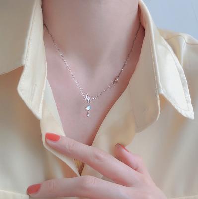 China Fashionable Women Hollow Butterfly Necklace Simple Elegant Crystal Necklace Moonstone Necklace for sale