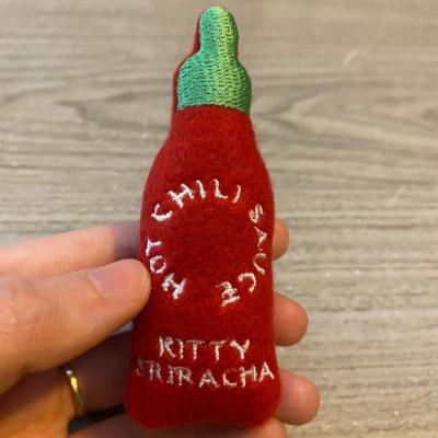 China Hot Sale Stocked Cat Toy Crazy Cat Catnip Funny Handmade Cat Toy Food for sale