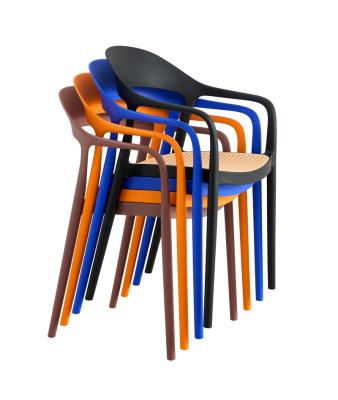 China Cooling Cooling plastic dining chair for sale