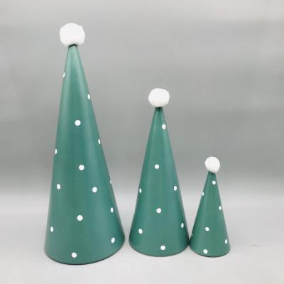 China Eco-friendly Manufacturer Conicalness China Porcelain Green Christmas Tree for sale