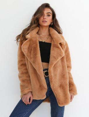 Chine Manteau féminin de laine de revers de peluche de production d'habillement Polyetser 100% S-3XL pour l'hiver à vendre