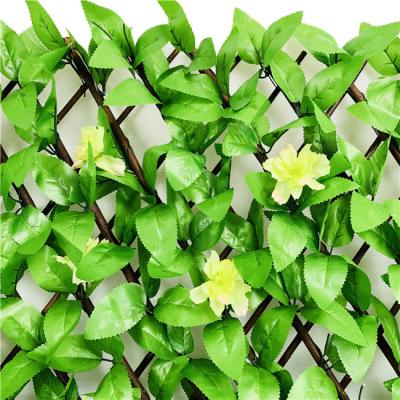 China Easily Assembled Hot Sale Artificial Leaf Wall Artificial Leaf Fence to Balcony with 24 Flowers for sale