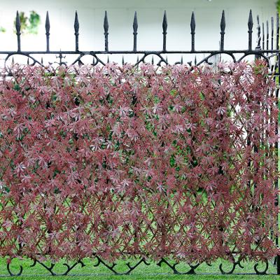 China Easily Assembled Professional Design Maple Willow Lattice Fence Hedge Willow Trellis With Artificial Leaf for sale