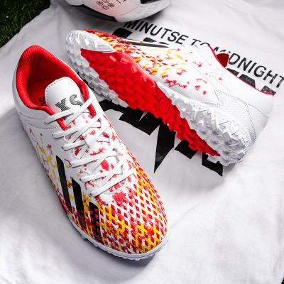 China Green High-Cut Soccer Shoes And Low Cut Sports Boots Football for sale