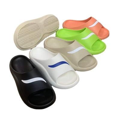 China Fashion Trend Comfortable Rubber Slippers New Beach Slippers For Men Women Outdoor Sport Slides Non-Slip Slippers for sale