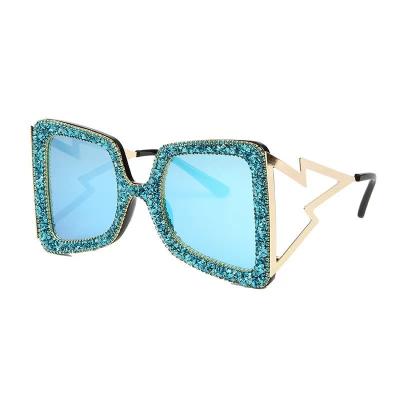 China 15 Years Experience New 2020 Oversized Rhinestone Diamond Square Eyeglasses Handmade Women Pearl Sunglasses Men for sale