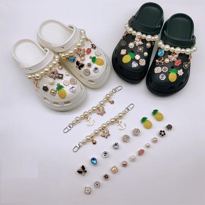 China Custom Croc Charm Chain Shoe Clog Charm Chains Croc Charm Decoration Accessories For Women Ladies To Clog Sandal Shoes for sale