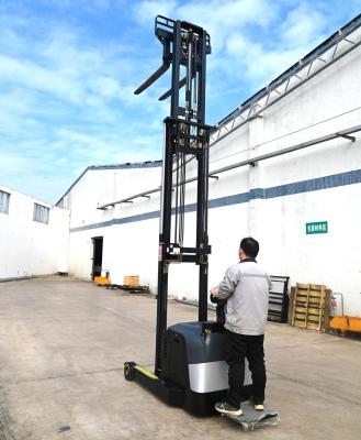 Cina Walkie Electric Reach Truck, completamente elettrico, 2 tonnellate. in vendita