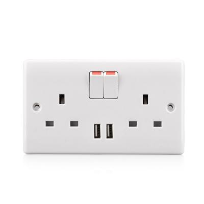 China Residential / General Purpose Wall Mounted Dual USB Switch Electrical Outlet Outlet for sale