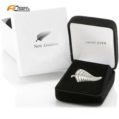 China Worldwide New Zealand 2019 Kiwi Bird Brooch and Fern Lapel Pin Badges Silver Plated with Gfit Boxes for sale