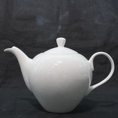 China Sustainable Hot Selling High Quality White Teapot 1380ml Custom Bone China for sale