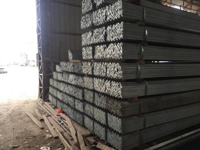 China Customized Mild Steel Angle Bar with grade A36 Hot Rolled angle steel  90 Degree For House Building for sale