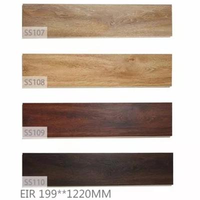 China Indoor Residential Laminate Flooring Waterproof Laminate Flooring Ac2 Ac3 zu verkaufen