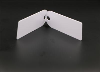 China PVC Material Hang Tag RFID Clothes Tag For Logistic Tracking 85*32*1mm for sale