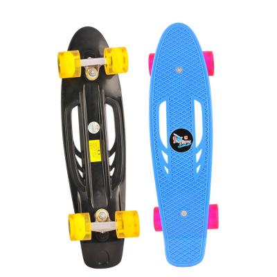 China Custom Small Portable Adult Plastic Skateboard 22.5 Inch OEM Skateboard Pp+pu Wheels Deck for sale